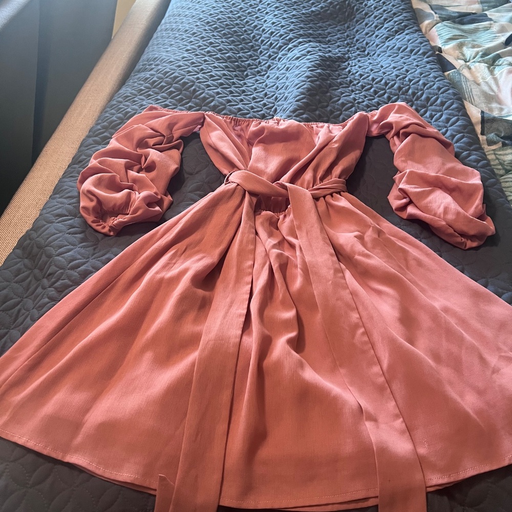 Dress - Picture 2 of 2